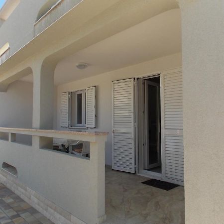 Apartments Fila Novalja Ngoại thất bức ảnh
