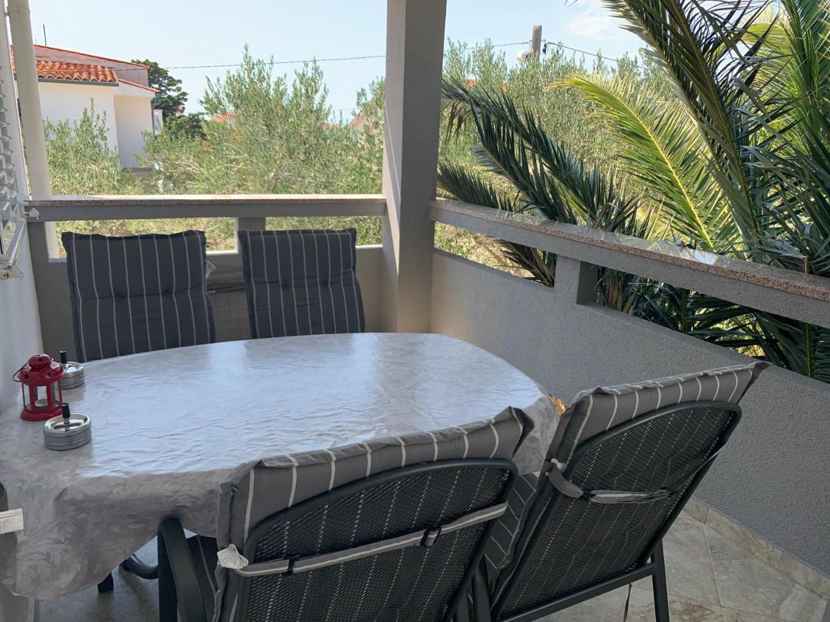 Apartments Fila Novalja Ngoại thất bức ảnh