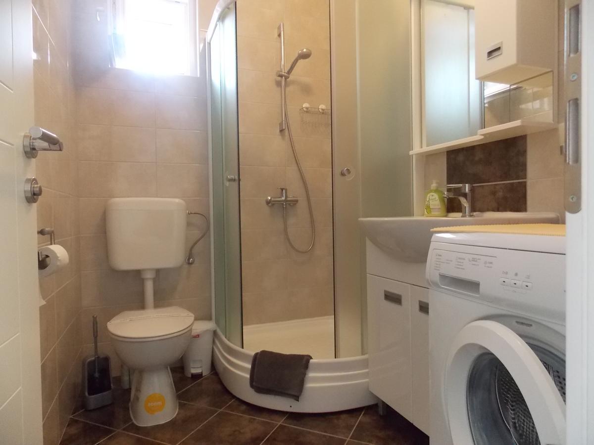 Apartments Fila Novalja Ngoại thất bức ảnh